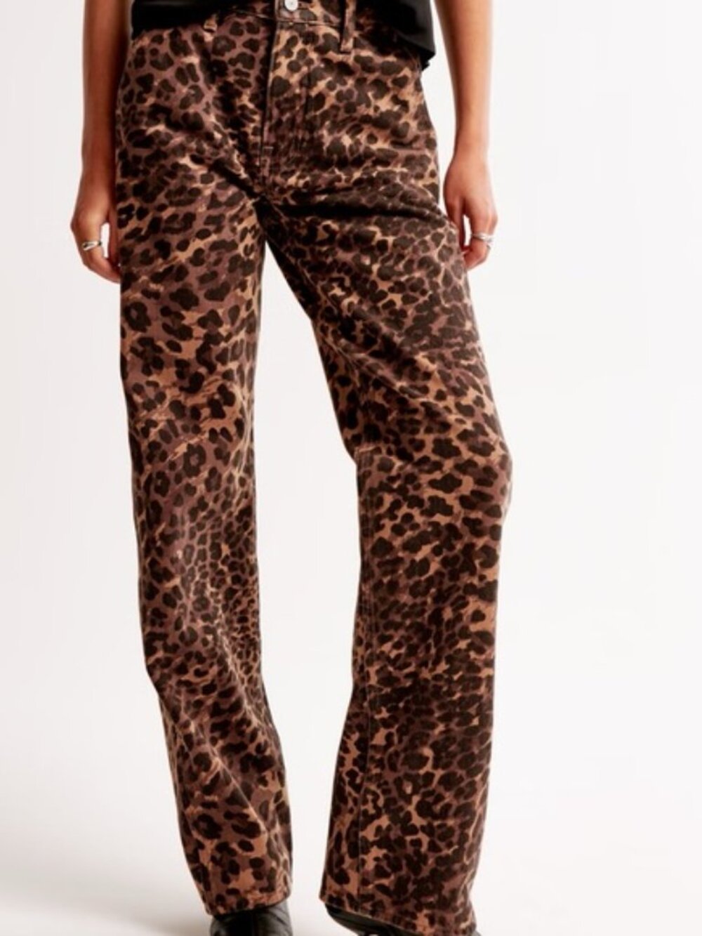 NWT Abercrombie & Fitch Mid Rise Slouchy Jean Color Leopard Size 29 short
